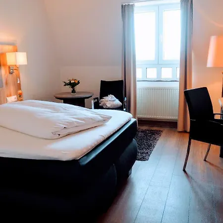 Otel Cascada By Hackmann 4*