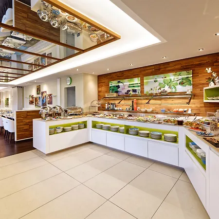 Cascada By Hackmann 4* 라이네