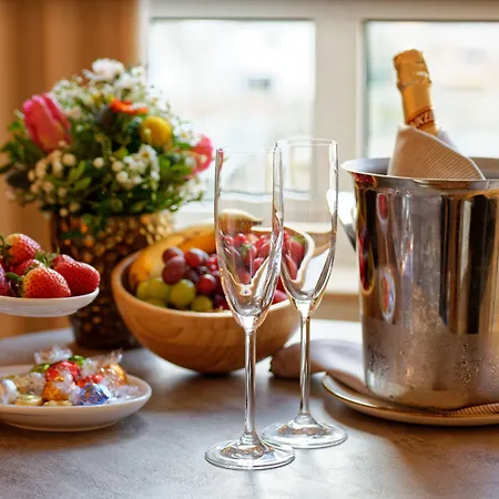 Cascada By Hackmann 라이네